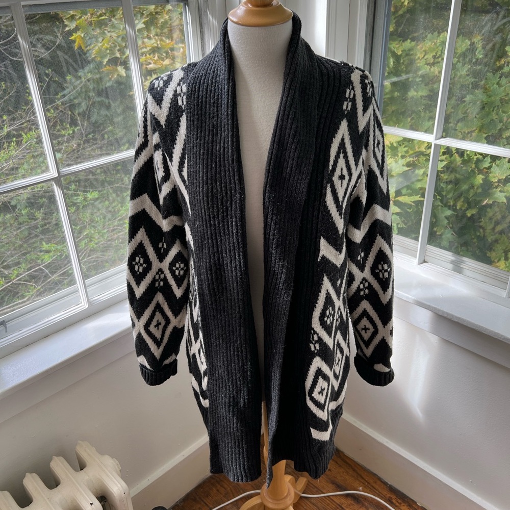 OLD NAVY Cozy Black and White Knit Cardigan